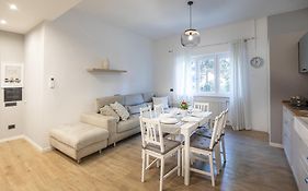 Sofia'S Home
